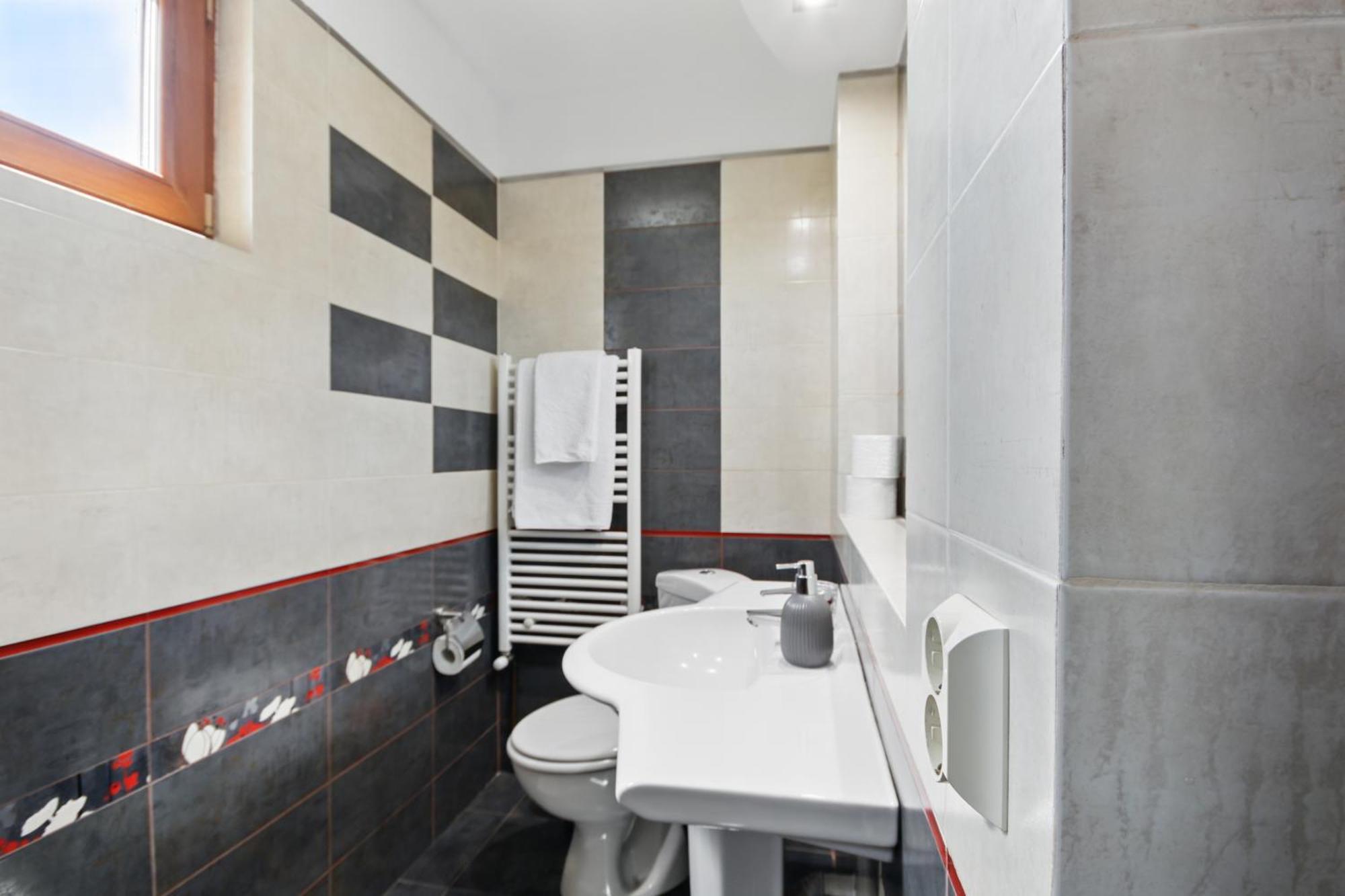 Casa Galand Otel Parscov Dış mekan fotoğraf