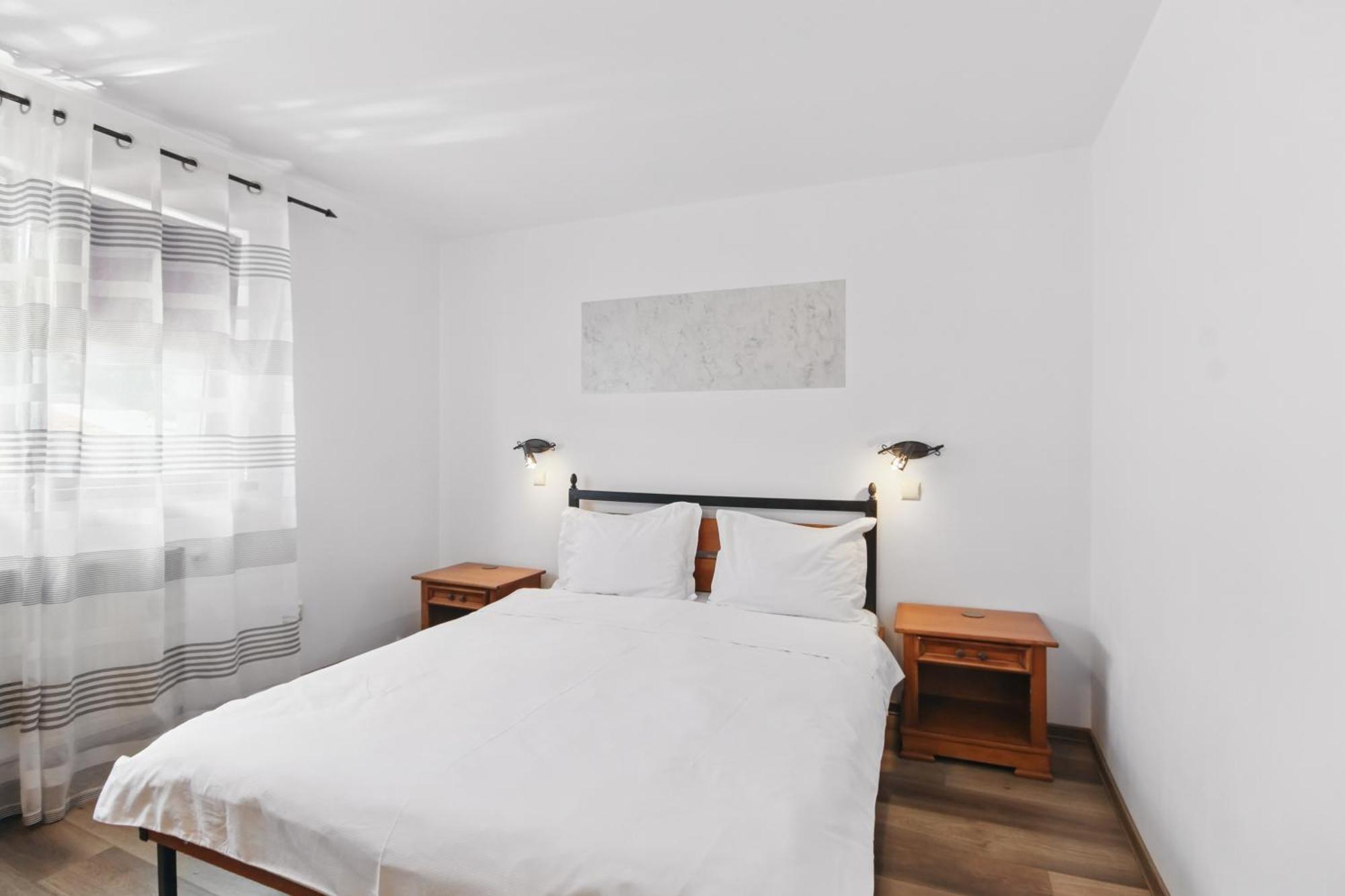 Casa Galand Otel Parscov Dış mekan fotoğraf