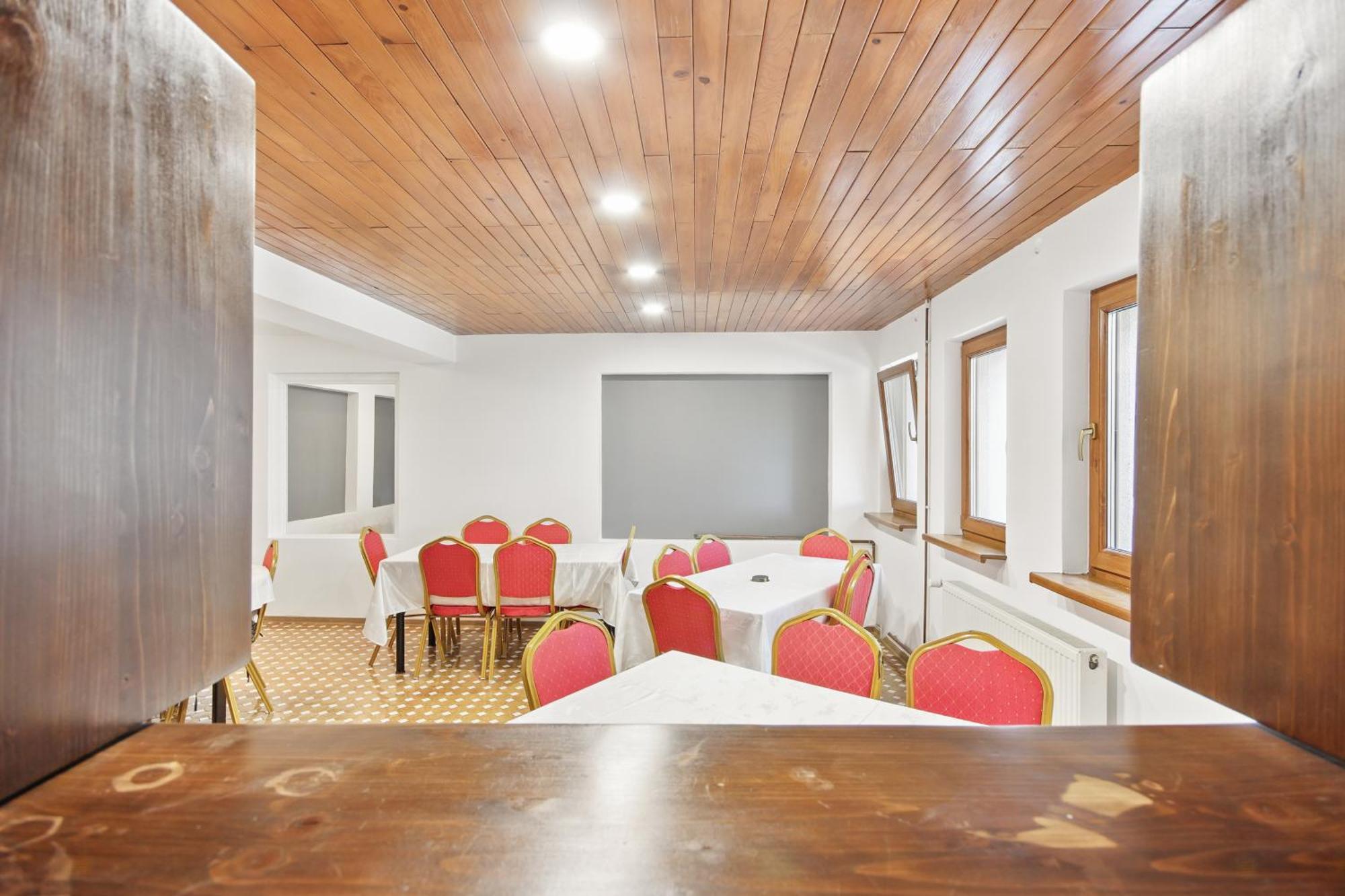 Casa Galand Otel Parscov Dış mekan fotoğraf